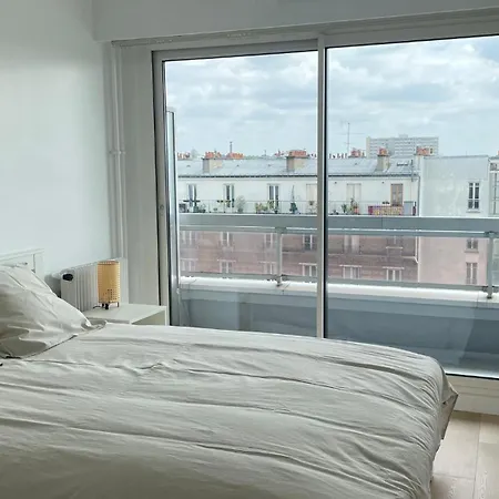 Appartamento Sur Les Hauteurs De Belleville 19 Parigi